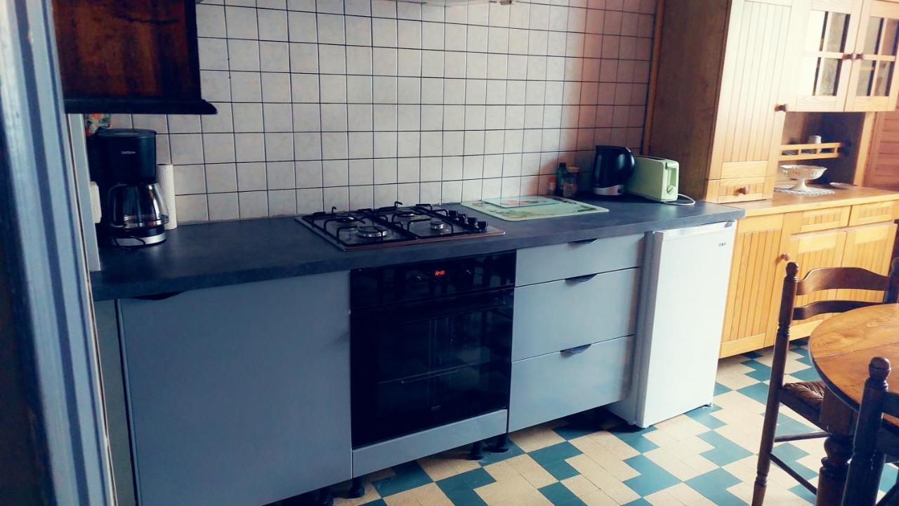 Maison Confortable Avec Vue Sur La Montagne A Charix מראה חיצוני תמונה